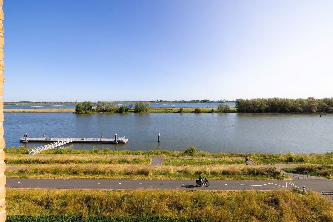 Apartment in Oud-Beijerland, South Holland, Netherlands 3 - 12981481