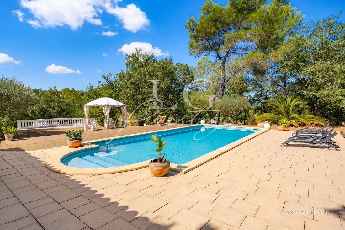 Villa in Saint-Paul-en-Forêt, Provence-Alpes-Côte d'Azur, France 5 - 16183013