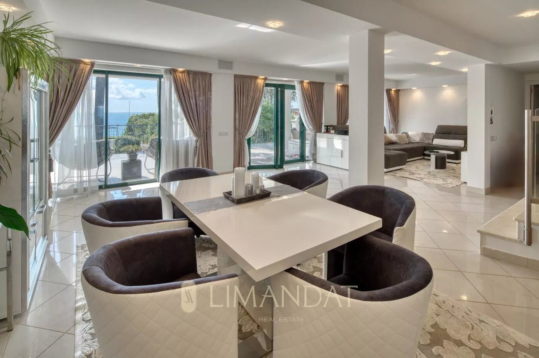 Villa in Cannes, Provence-Alpes-Côte d'Azur, France 3 - 17064005