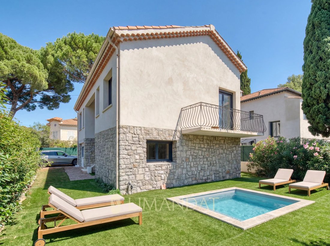 House in Broussailles, Cannes, France 1 - 16533530