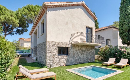 House in Broussailles, Cannes, France 1