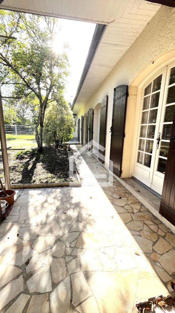 House in Centre Ville, Blanquefort, France 2 - 17134077