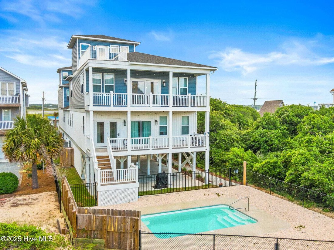 House in Surf City, North Carolina, United States 2 - 17136807