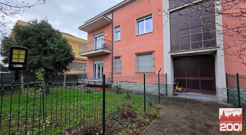 House in Carugo, Lombardy, Italy 1 - 17135167