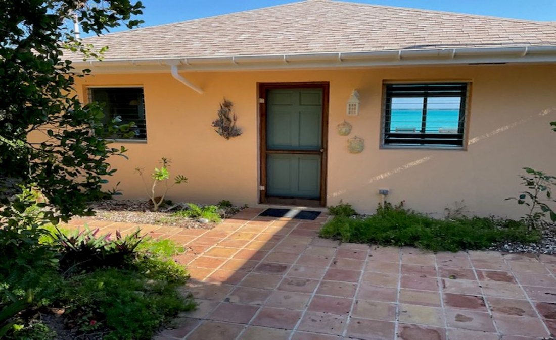 House in Clarence Town, Long Island, The Bahamas 4 - 16116156
