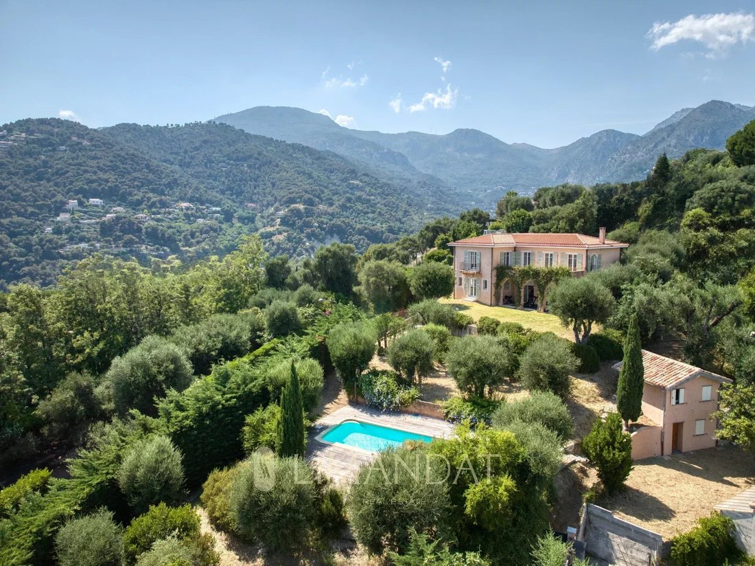 Villa in Menton, Provence-Alpes-Côte d'Azur, France 2 - 15888913