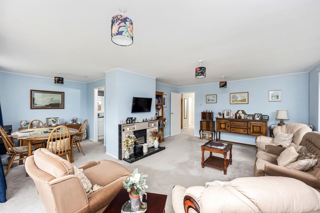 Bungalow in Keymer, England 2 - 17135771