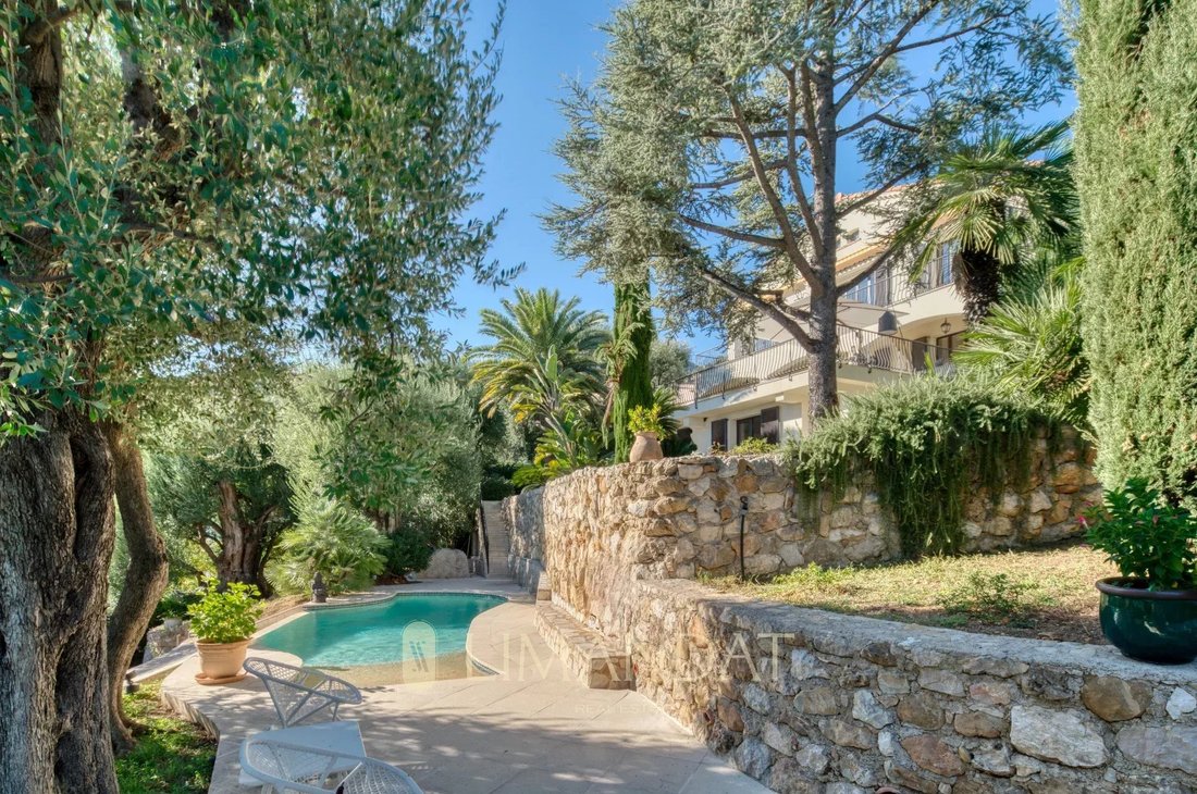 Villa in Village-Cros de Caste-Coupiere-Mont Gros, Roquebrune-Cap-Martin, France 1 - 16545069