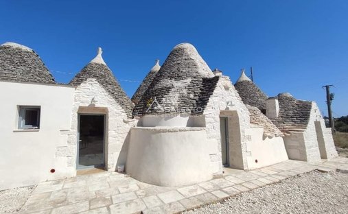 Country House in Historic Center, Martina Franca, Apulia 1