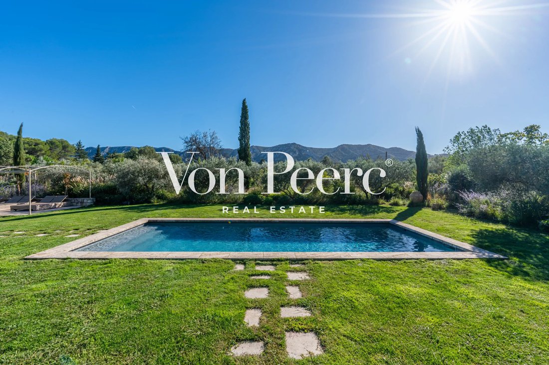 House in Saint-Rémy-de-Provence, Provence-Alpes-Côte d'Azur, France 1 - 17133737