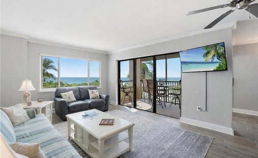 Condo in Fort Myers Beach, Florida, United States 1