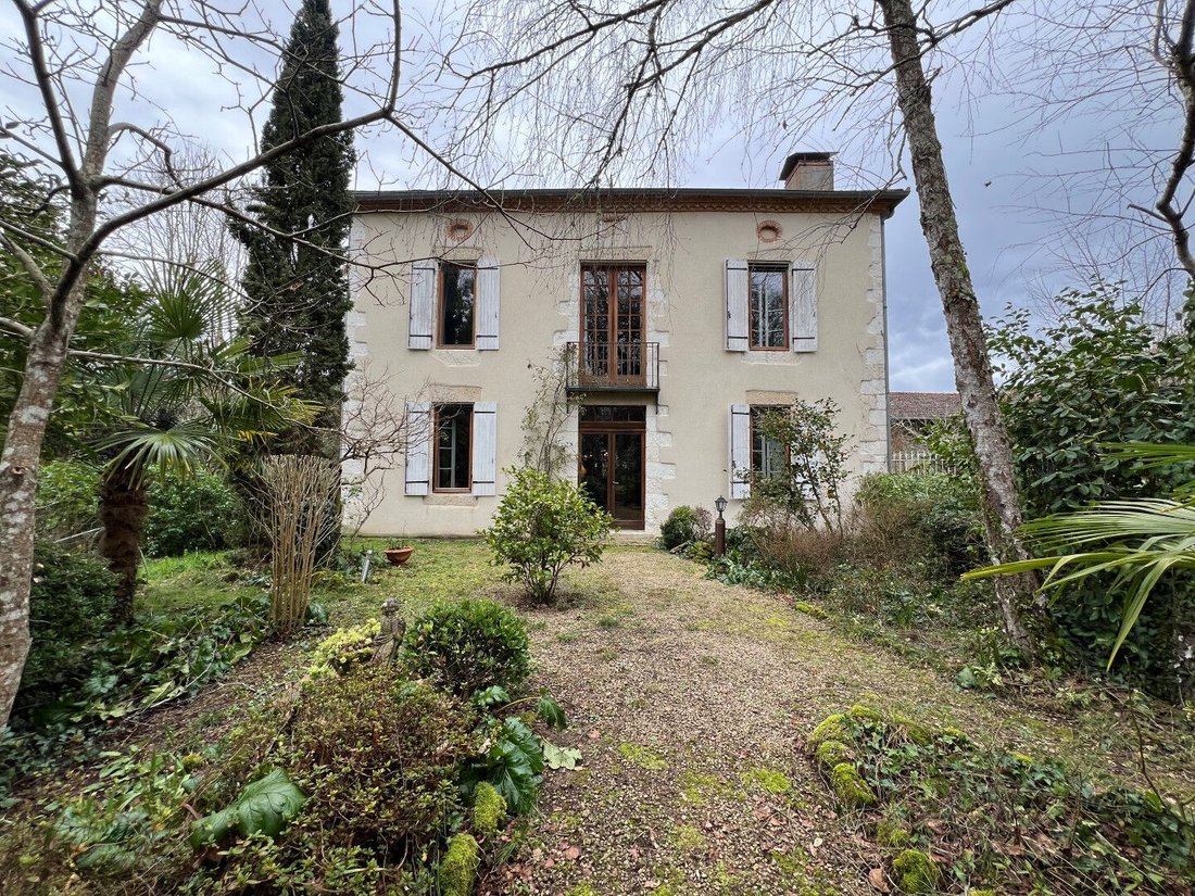 Villa in Villeneuve-de-Marsan, Nouvelle-Aquitaine, France 1 - 17134043