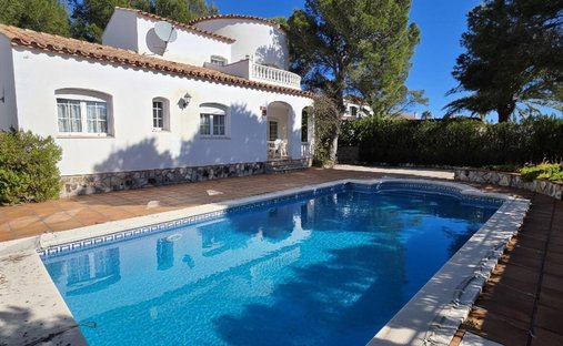 Villa in les Tres Cales, l'Ametlla de Mar, Spain 1
