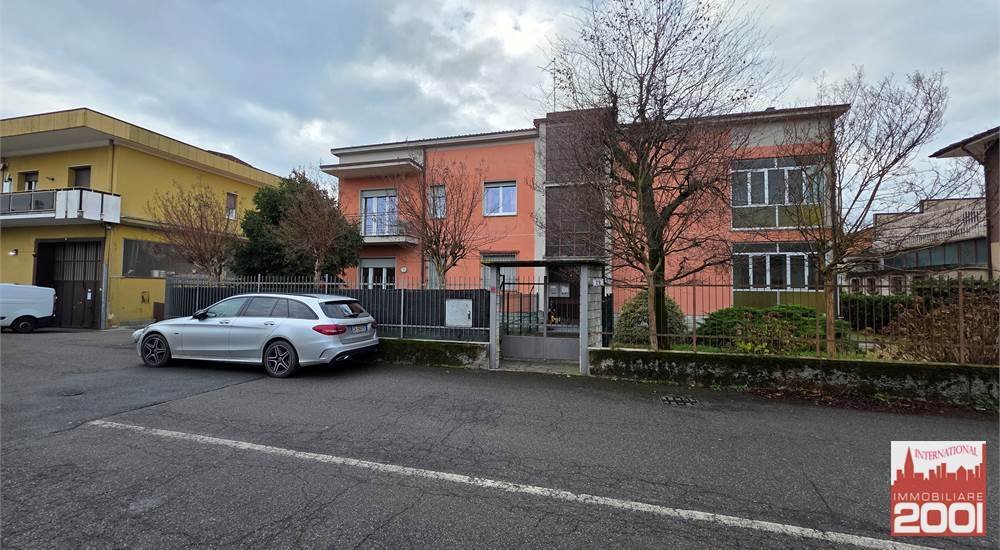 House in Carugo, Lombardy, Italy 2 - 17135167
