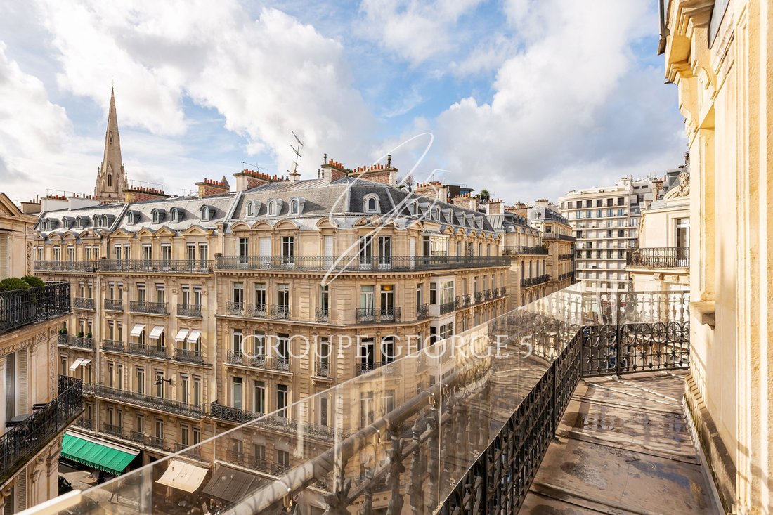 Apartment in Triangle d'Or, Paris 8e Arrondissement, Paris 1 - 17134138
