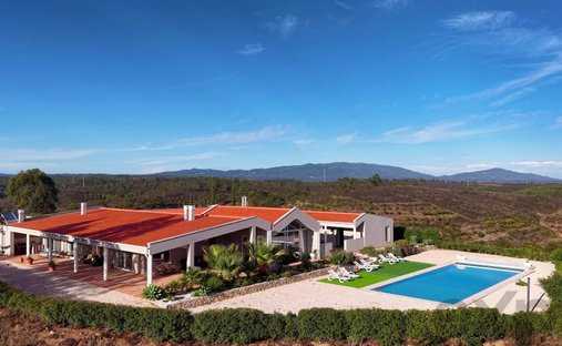 Chalet in Bensafrim e Barao de Sao Joao, Algarve, Portugal 1