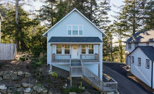 House in Depoe Bay, Oregon, United States 1