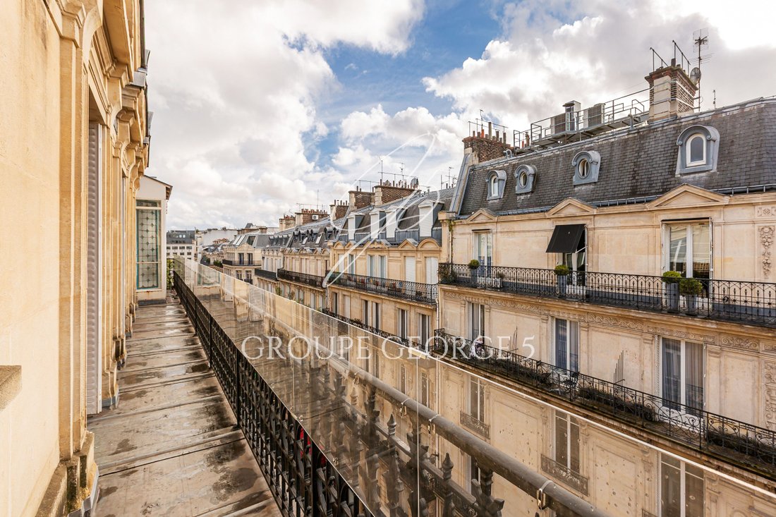 Apartment in Triangle d'Or, Paris 8e Arrondissement, Paris 3 - 17134138