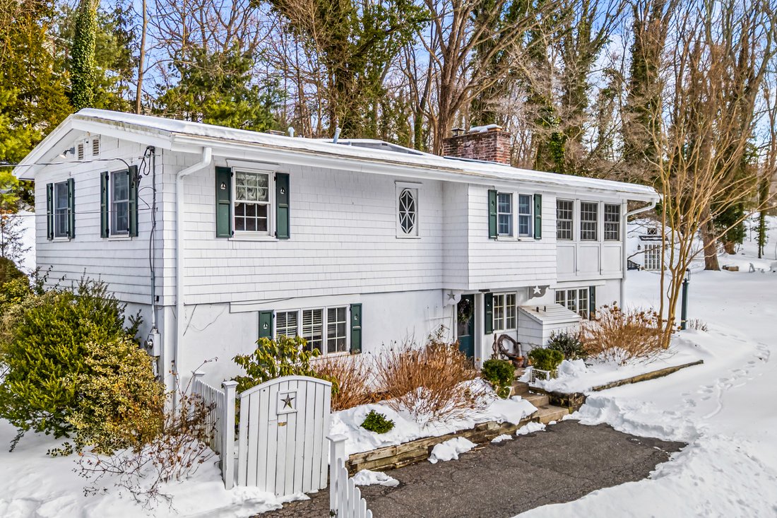 House in Northport, New York, United States 1 - 17062772