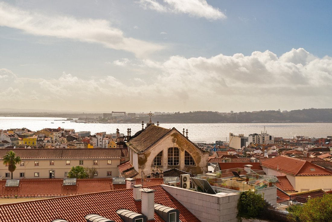 Apartment in Misericordia, Lisbon, Portugal 3 - 17136420