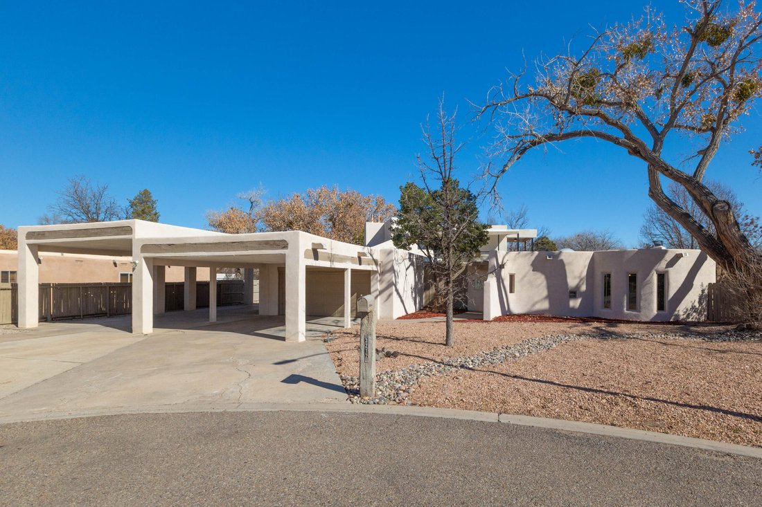 House in Albuquerque, New Mexico, United States 2 - 17136487