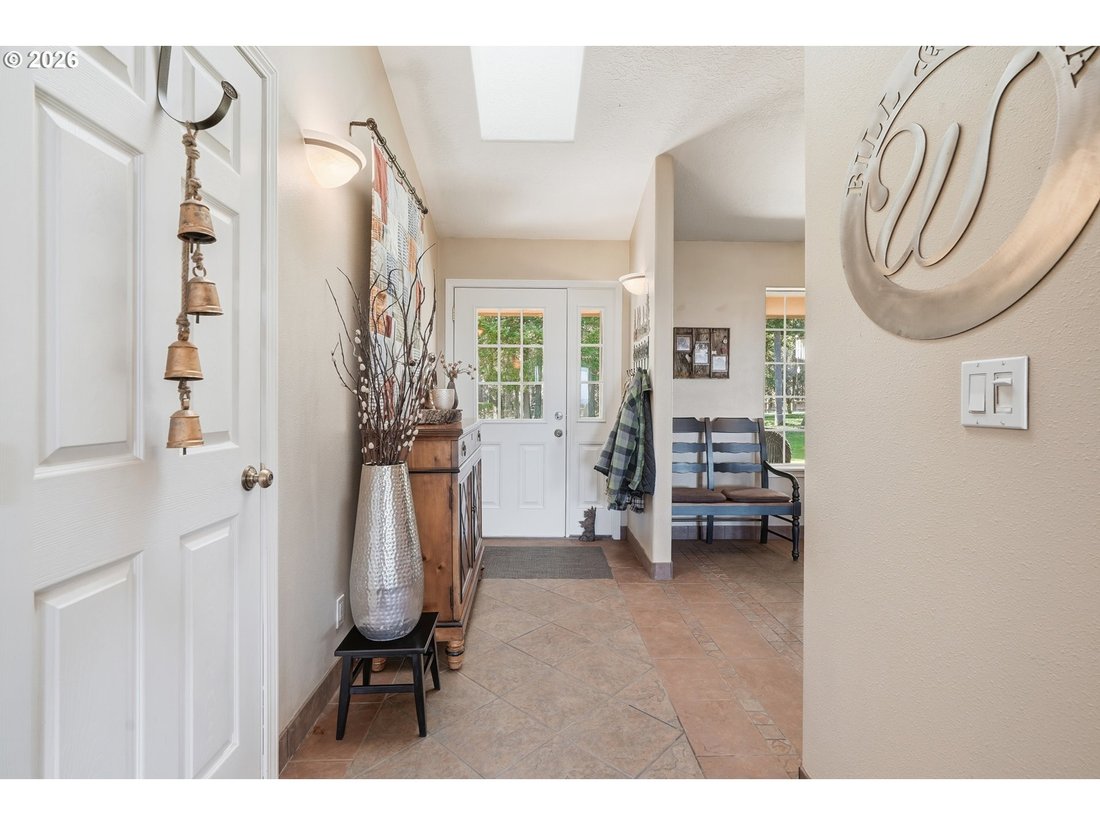 House in Dallas, Oregon, United States 5 - 17136596