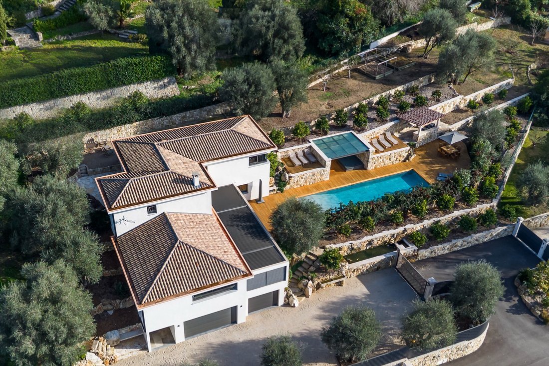 House in Mougins, Provence-Alpes-Côte d'Azur, France 3 - 17136341