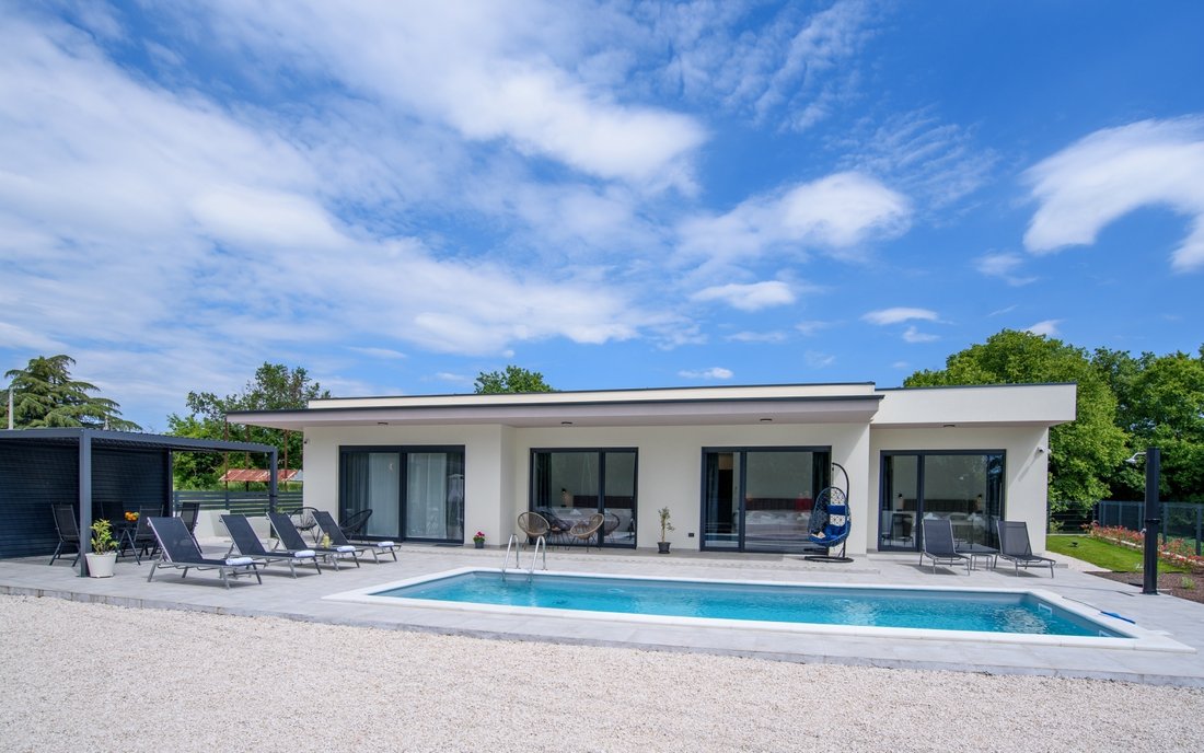 Villa in Kanfanar, Istria County, Croatia 2 - 17134462