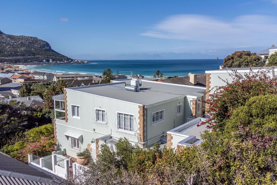 House in Fish Hoek, Cape Town, South Africa 2 - 17135688
