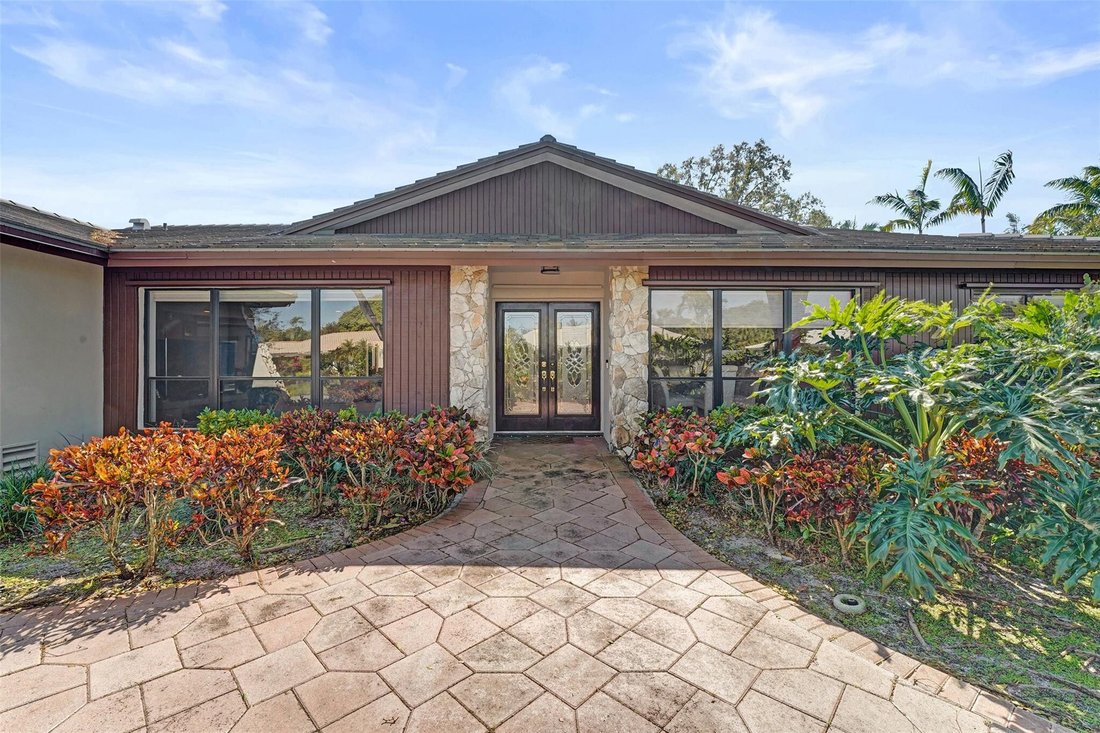 House in Davie, Florida, United States 4 - 17050422