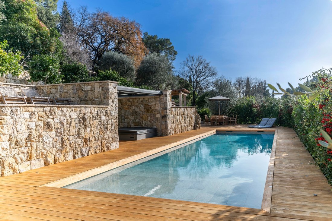 House in Mougins, Provence-Alpes-Côte d'Azur, France 2 - 17136341