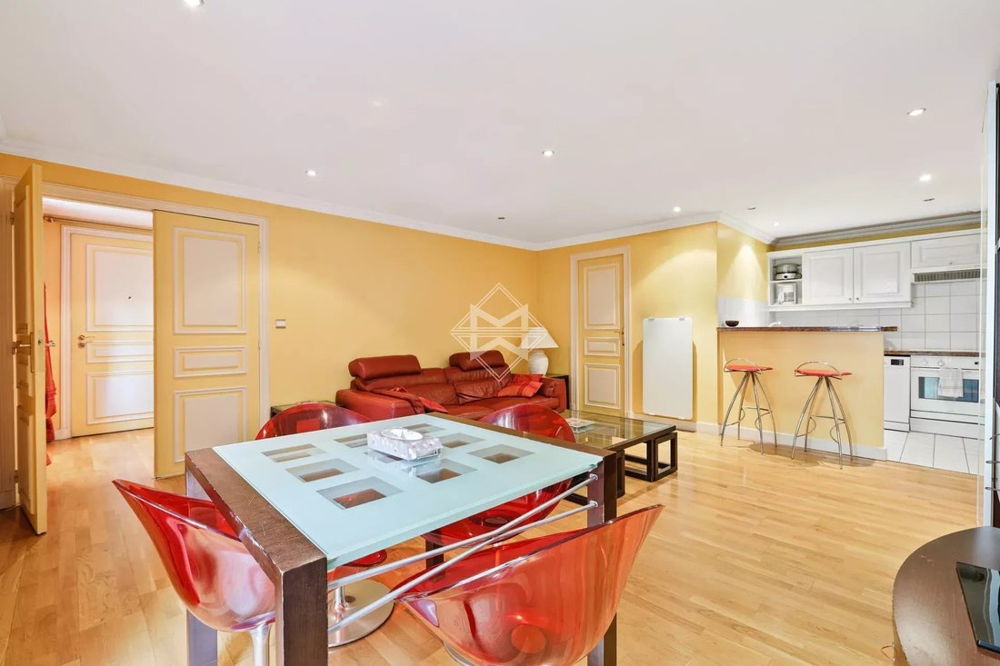 Apartment in Hoche-Friedland, Paris 8e Arrondissement, Paris 3 - 17133071