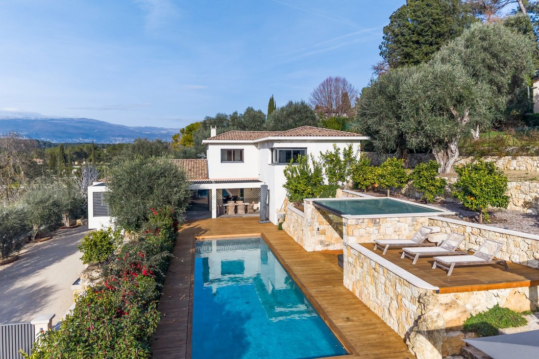 House in Mougins, Provence-Alpes-Côte d'Azur, France 1 - 17136341