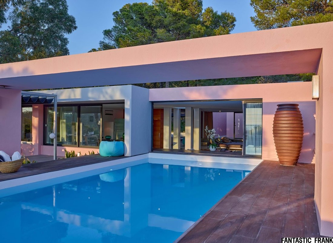 Villa in Sant Agusti des Vedra, Sant Josep de sa Talaia, Balearic Islands 2 - 16570313