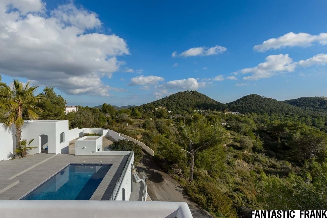 Villa in Can Furnet, Santa Eularia des Riu, Balearic Islands 3 - 16815612