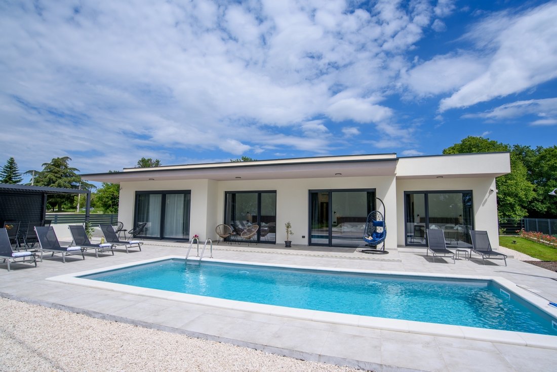 Villa in Kanfanar, Istria County, Croatia 1 - 17134462