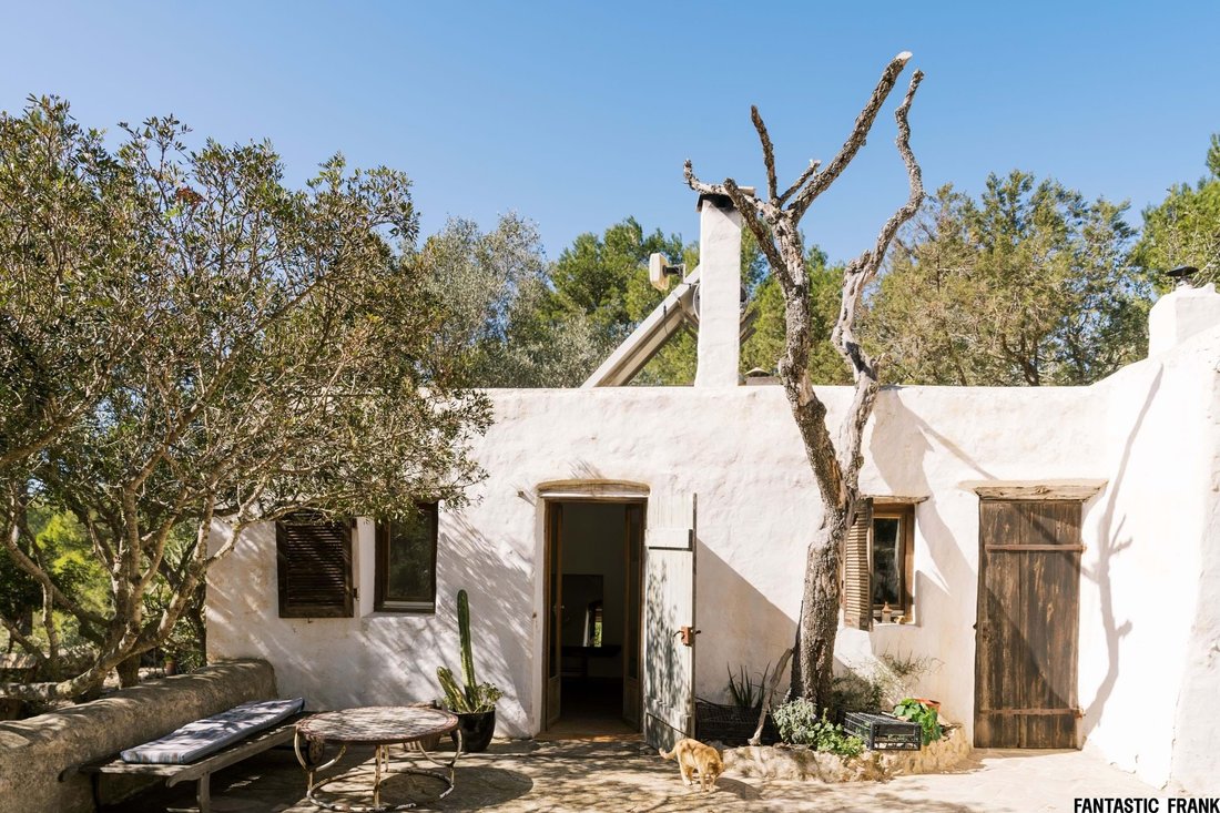 Villa in Cala Llonga, Ibiza, Santa Eularia des Riu, Balearic Islands 2 - 14838081