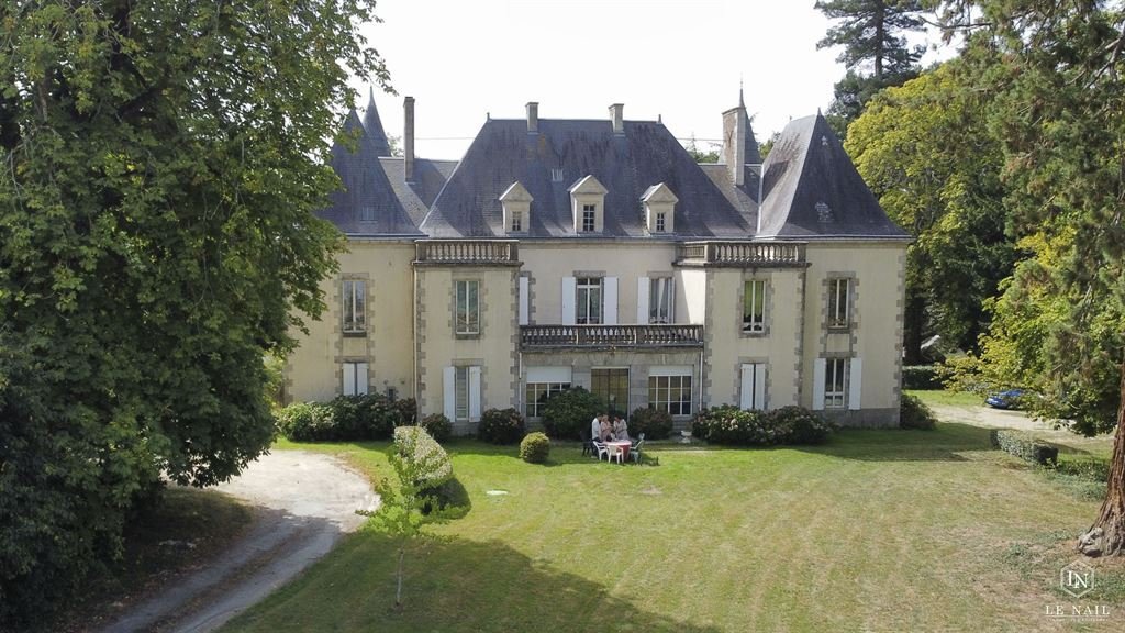 Castle in La Roche-sur-Yon, Pays de la Loire, France 1 - 12784978