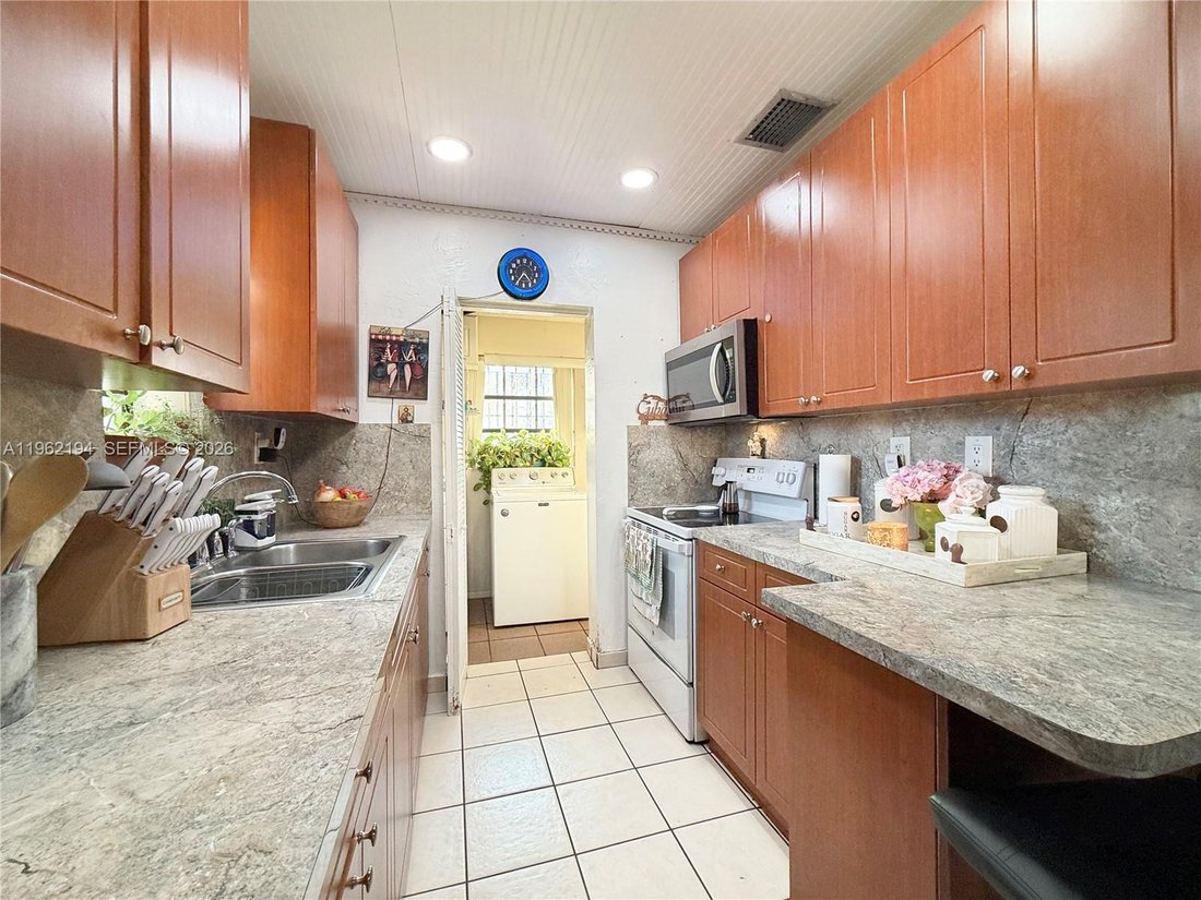 House in Miami, Florida, United States 5 - 17134965