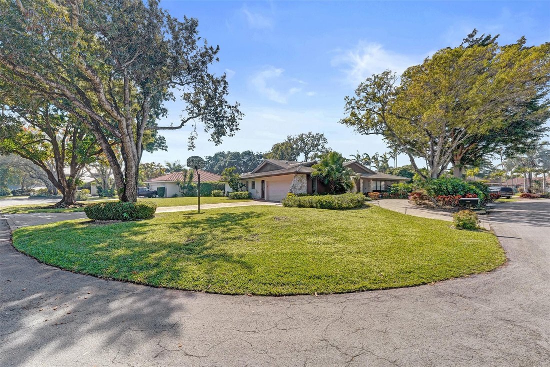 House in Davie, Florida, United States 2 - 17050422