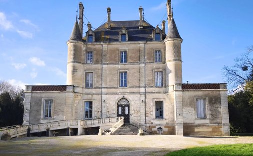 House in Chantonnay, Pays de la Loire, France 1