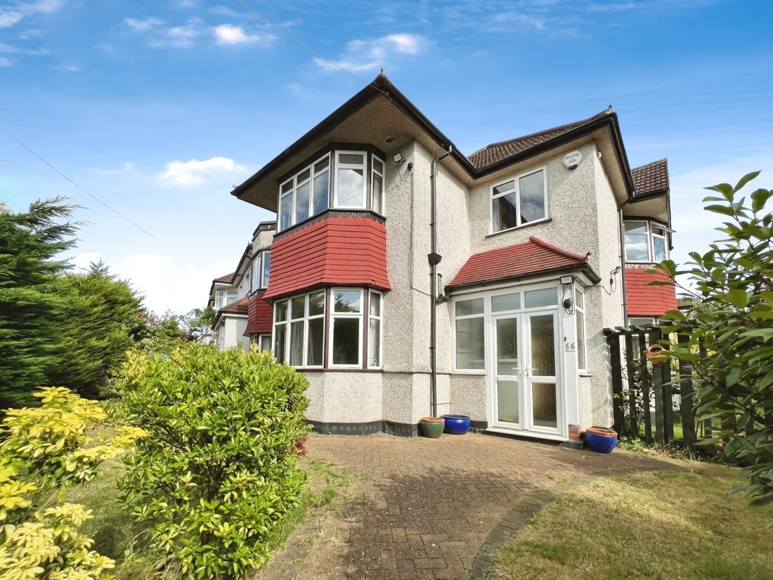 House in Edgware, Barnet, England 2 - 16814454