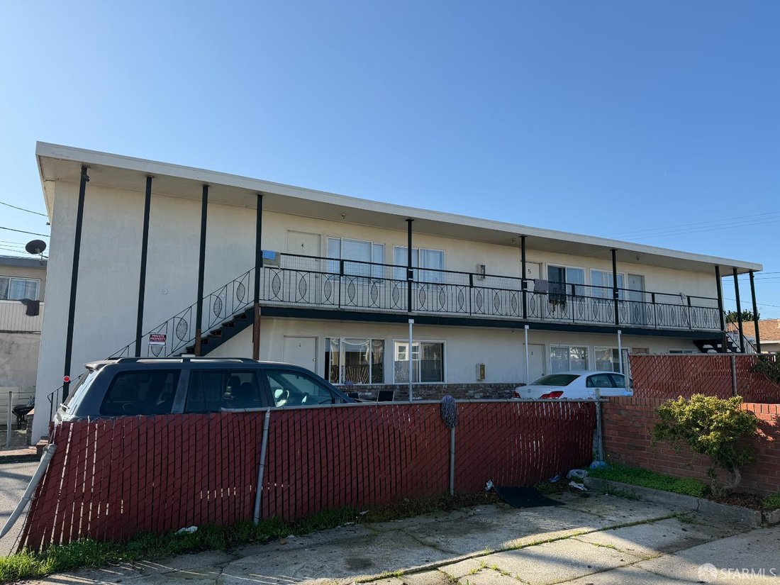 San Bruno, California, United States 3 - 17134855