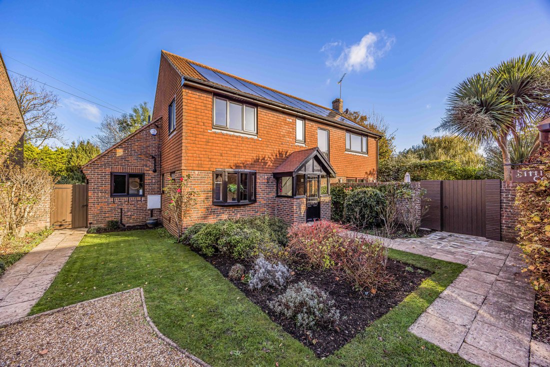 House in Denvilles, Havant, England 1 - 17135182