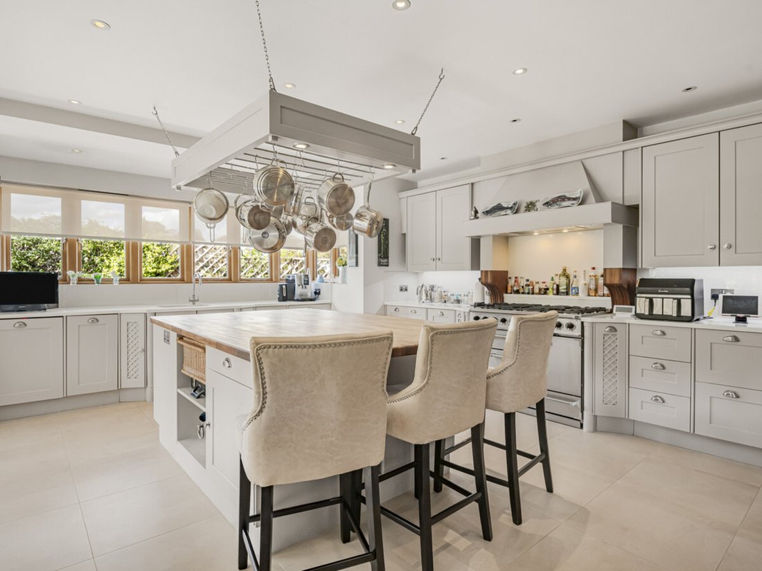 House in Lower Shiplake, Shiplake, England 3 - 17136382