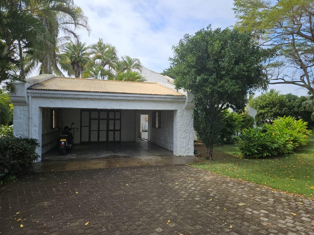 House in Grand Baie, Rivière du Rempart District, Mauritius 2 - 17136113