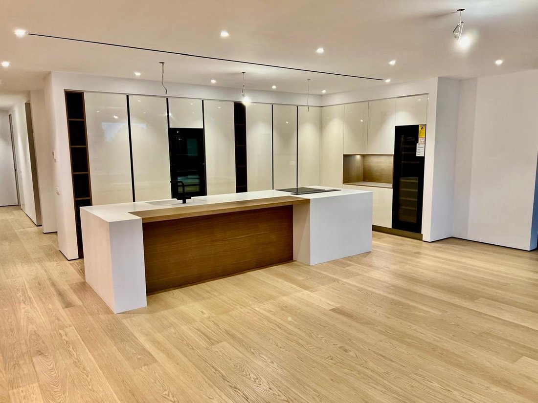 Apartment in Vouliagmeni, Attica, Greece 2 - 14886217