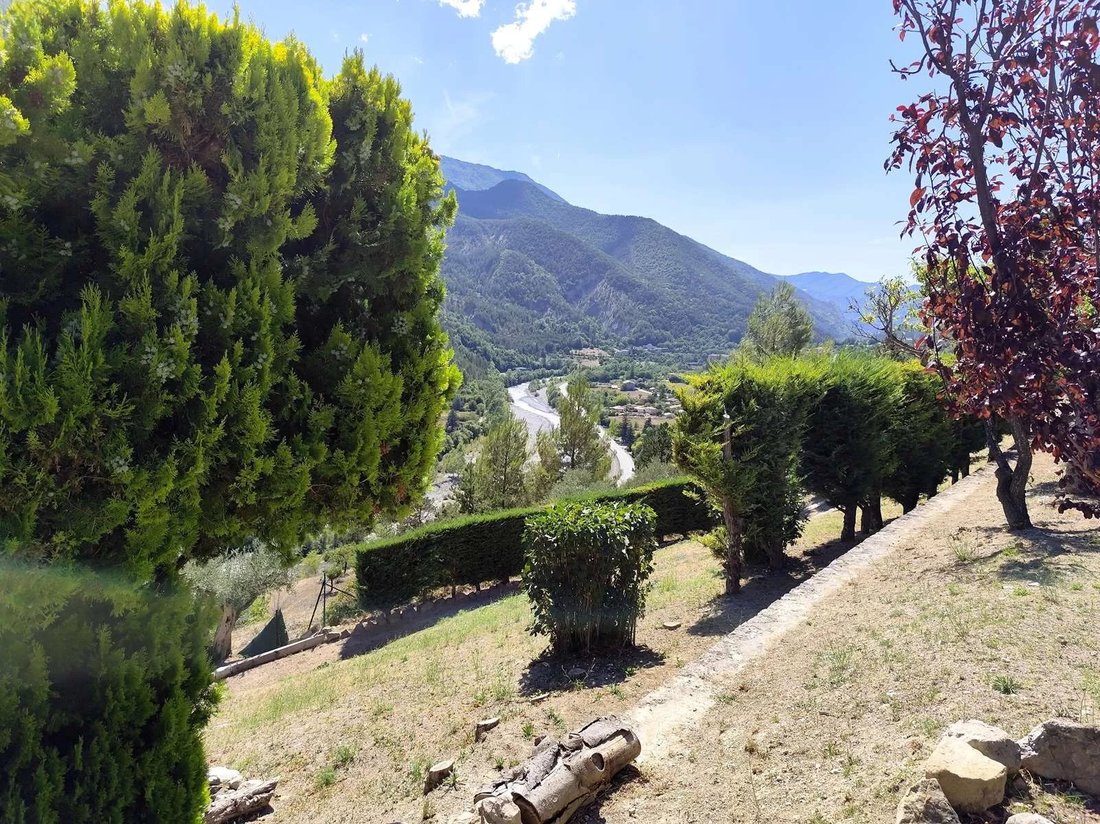 Estate in Puget-Théniers, Provence-Alpes-Côte d'Azur, France 5 - 17133755