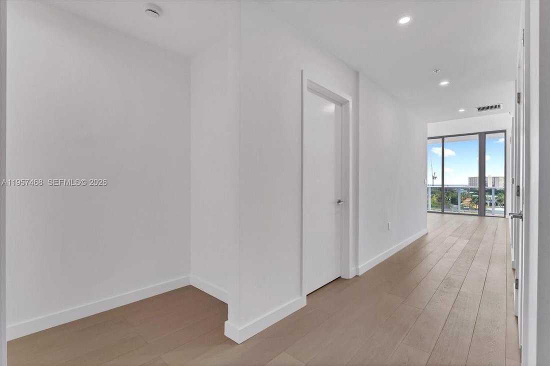 Condo in Bal Harbour, Florida, United States 5 - 17134493