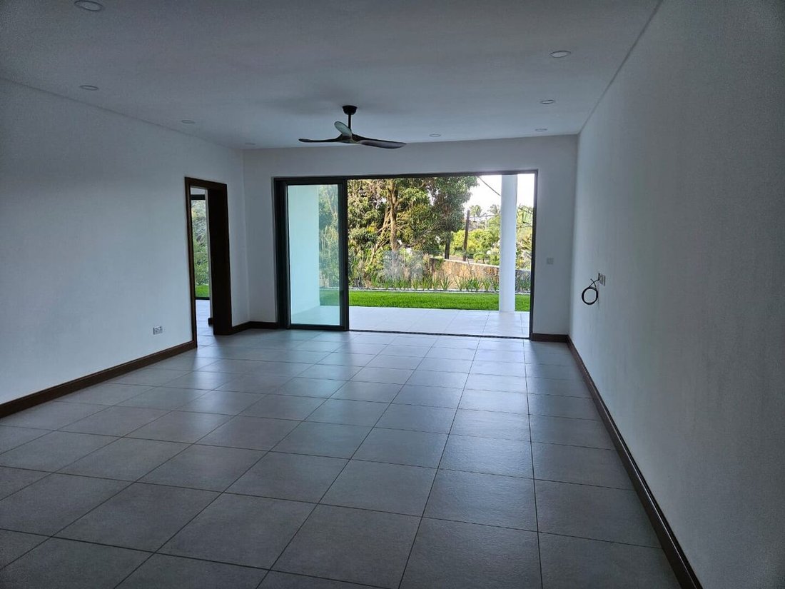 Apartment in Grand Baie, Rivière du Rempart District, Mauritius 3 - 17136200
